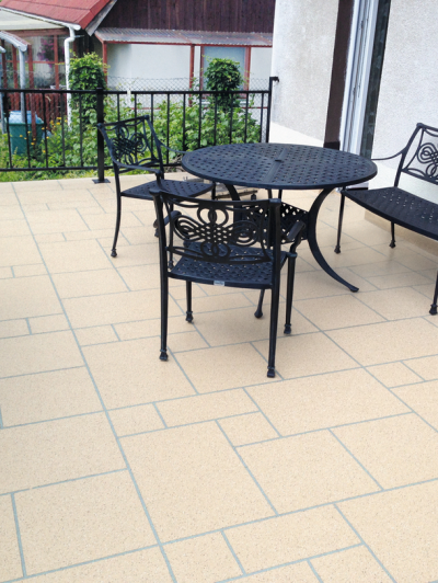 Transparenz-Triflex Creative Design - Balkon Fliesenoptik